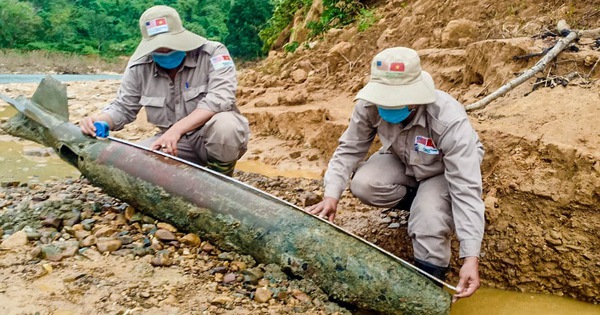 Chủ trương đầu tư, đầu tư dự án, hạng mục, nhiệm vụ khắc phục hậu quả bom mìn vật nổ sau chiến tranh thuộc thẩm quyền quyết định của ai?