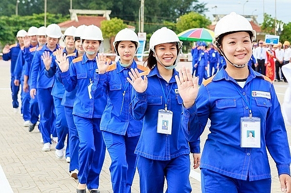 Support up to 3 million VND for workers who lose their jobs from April 2023