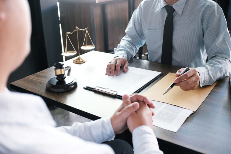 Regular legal consulting services for businesses