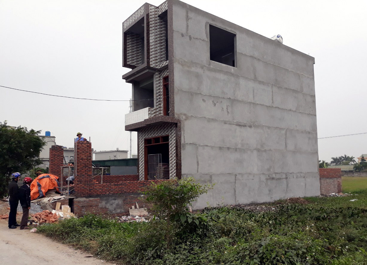 Regulations you need to know when resolving land and housing disputes