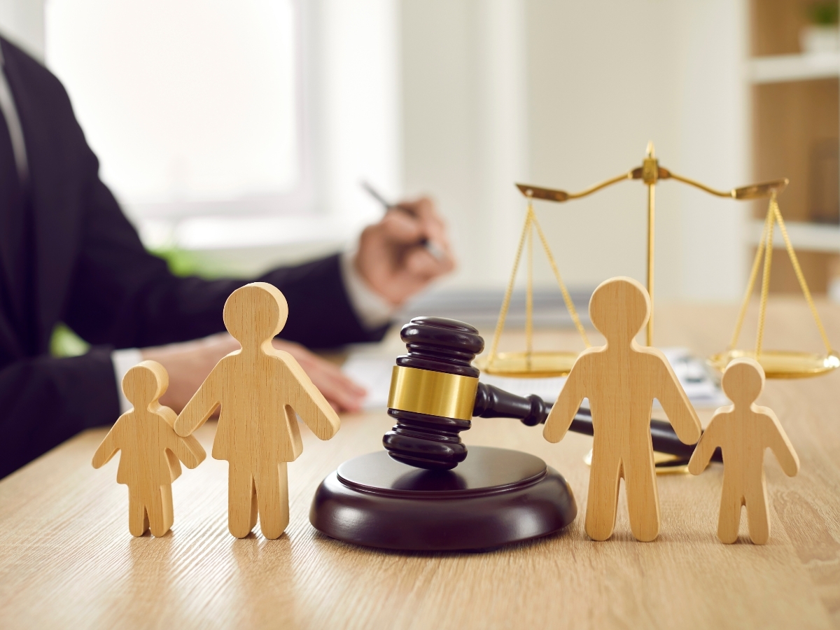 The most professional and reputable service to sue to change child custody after divorce in Nha Trang