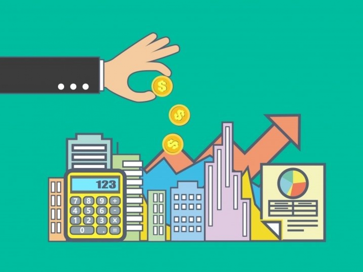 What types of assets are securities investment funds allowed to invest in? What are the expenses of a stock investment fund?