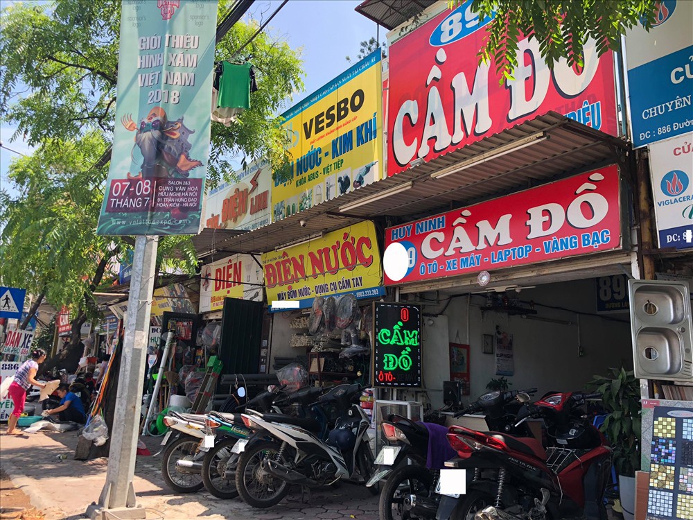 Regulations that a pawn shop business license is required