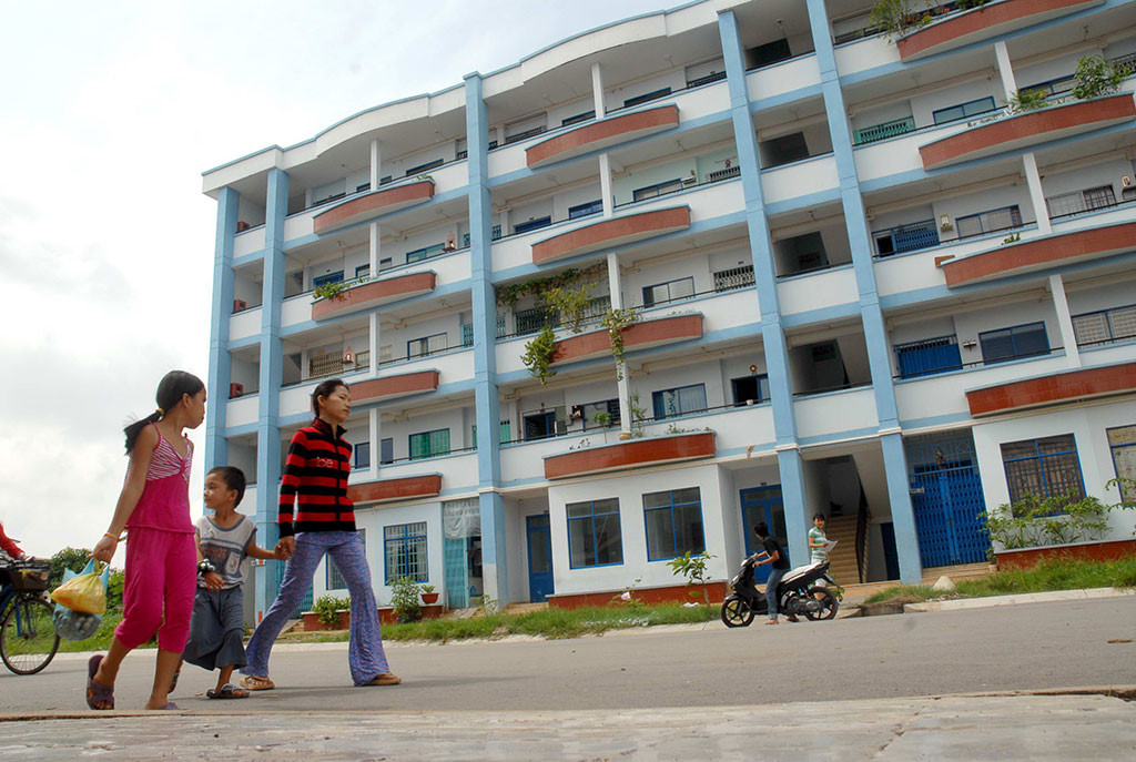 Can social housing be resold? How long does it take to sell?