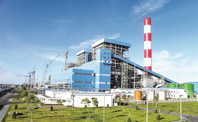 How many days does it take to submit a request for an investment registration certificate for a BOT thermal power plant project?