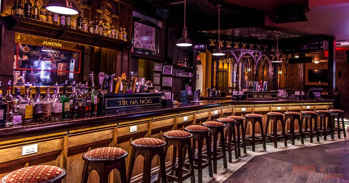 Is it mandatory to apply for a Certificate of security and order for Vietnamese people residing in the country to open a discotheque service business?